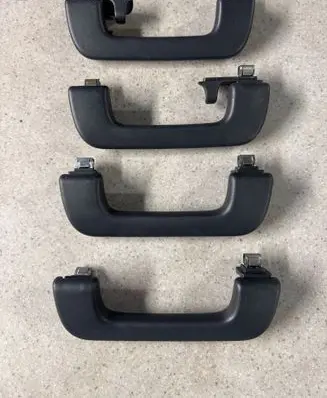 Porsche Cayenne (9Y0 9Y3) A set of handles for the ceiling 8W0857607 8W0857608