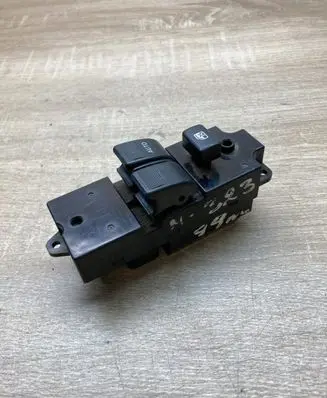 Mazda 323 Electric window control switch BJ6A66350 C8HD113