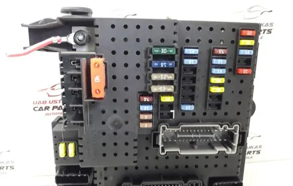 Volvo V70 Fuse box set 8676391