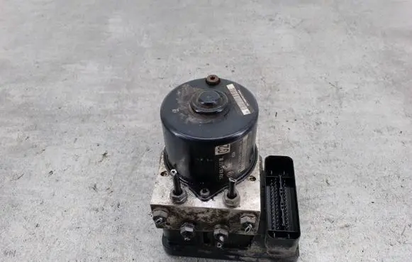 Seat Leon (1M) ABS Pump