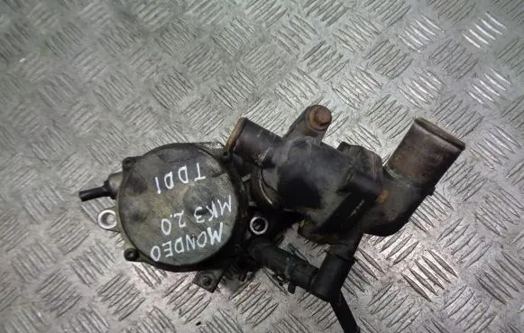 Ford Mondeo Mk III Vacuum pump