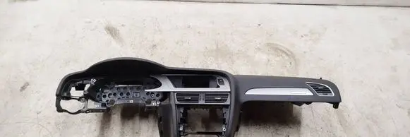 Audi A4 S4 B8 8K Dashboard 8k1857003