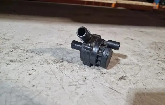 Renault Scenic II - Grand scenic II Electric auxiliary coolant/water pump