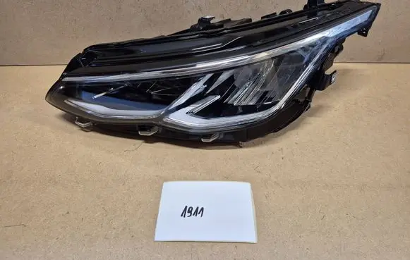 Volkswagen Golf VIII Headlight/headlamp 5H1941005C
