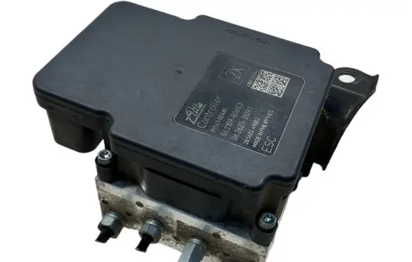Toyota Yaris ABS Pump OYT26020 89541-0D480 44540-0D280