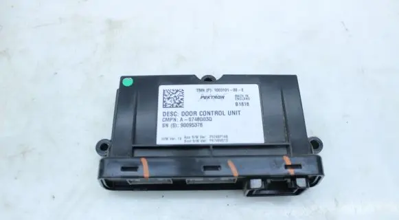 Tesla Model S Door control unit/module A0748G03Q