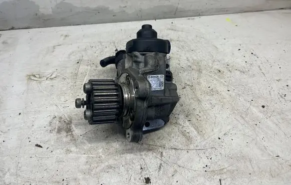 Volkswagen PASSAT B6 Fuel injection high pressure pump 03L130755