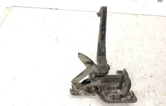 Audi A4 S4 B6 8E 8H Engine bonnet/hood lock/latch loop/hook 8E0823480