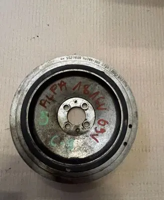 Alfa Romeo Giulietta Crankshaft pulley 55211609