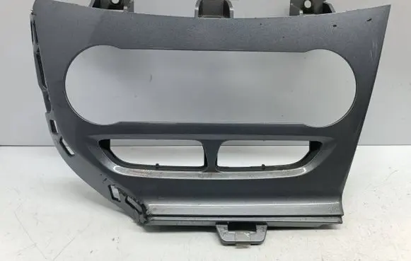 Ford Focus Climate control/heater control trim BM5118522