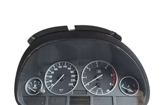 BMW 5 E39 Speedometer (instrument cluster) 62116923079 6923079