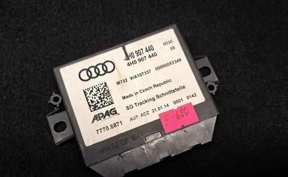 Audi A8 S8 D4 4H Parking PDC control unit/module 4H0907440