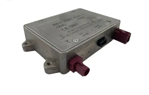 Audi A6 S6 C6 4F Aerial antenna amplifier 8E0035456C 09104112