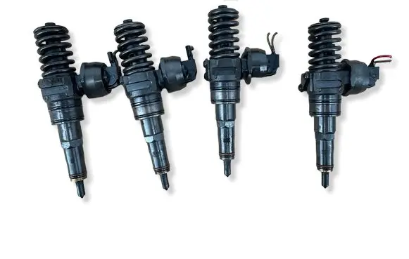 Volkswagen Golf VI Fuel injectors set 038130073AG