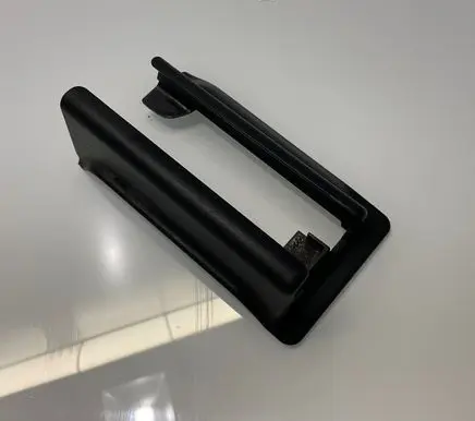 Mercedes-Benz E W211 Front driver seat rail trim 2119193120 77020003 A2119193120