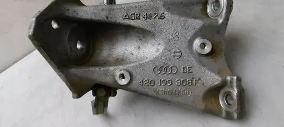 Audi R8 42 Engine mount bracket 420199308F