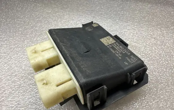 Skoda Karoq Tailgate/trunk control unit/module 5NA962243B 70006901