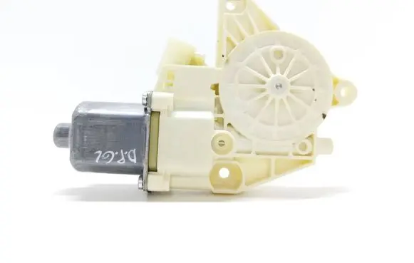 Mercedes-Benz C AMG W204 Rear door window regulator motor A2048200642 961108100