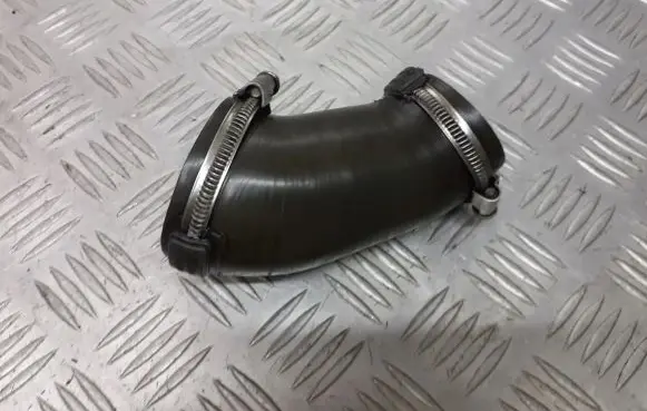 Ford C-MAX I Intercooler hose/pipe