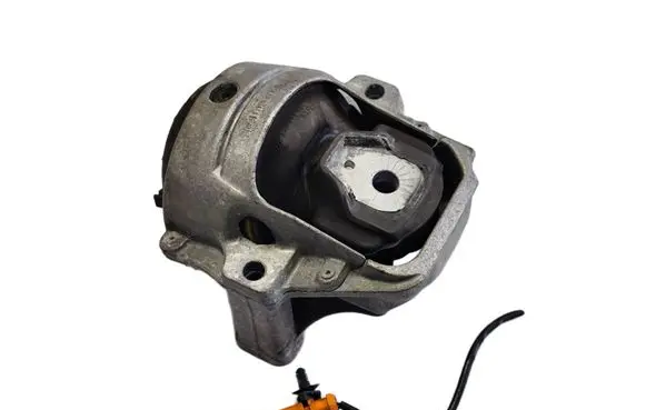 Audi Q5 SQ5 Engine mount vacuum valve 8R0199381B