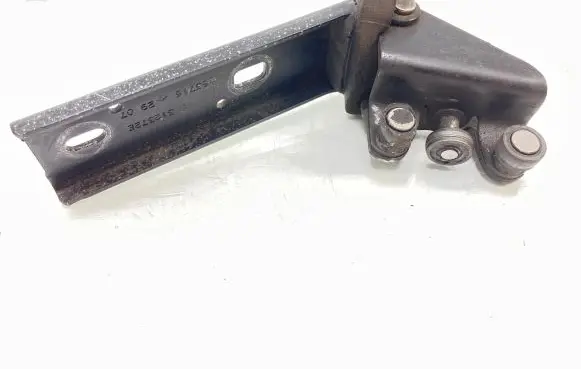 Renault Trafic II (X83) Sliding door middle roller runner 312372E