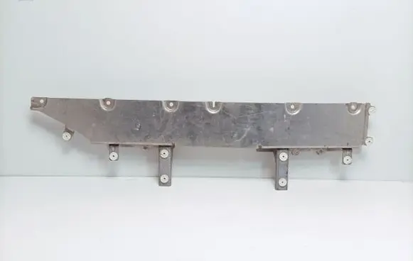 BMW iX Center/middle under tray cover 8834405
