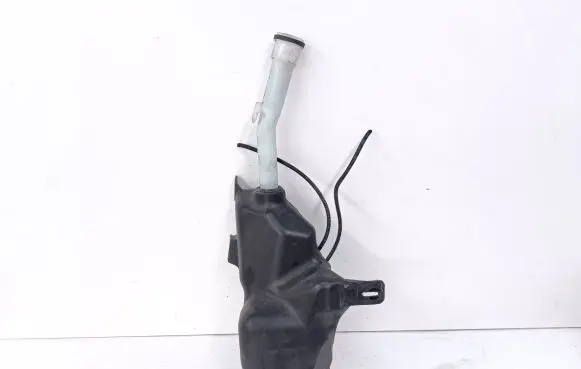 Opel Zafira C Windshield washer fluid reservoir/tank 13260579