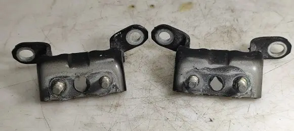 Nissan Qashqai Loading door hinge set 