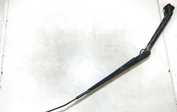 Subaru Impreza III Front wiper blade arm