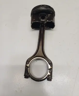 Volkswagen Golf VII Piston with connecting rod 04EC 604EBK
