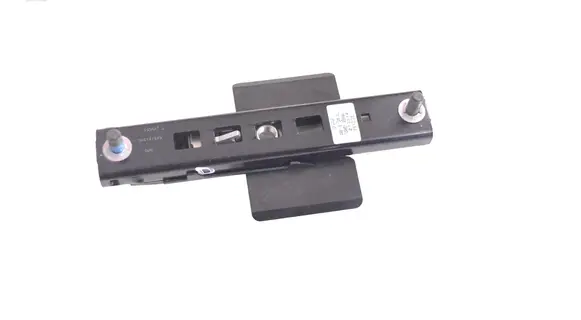 Ford Focus Seat belt height adjuster AM51611C46AC