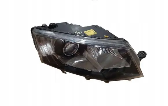Skoda Octavia Mk4 Headlight/headlamp 5E2941016A
