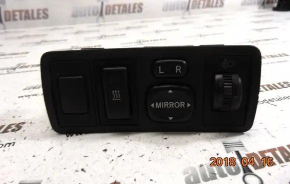 Toyota Avensis T250 Wing mirror switch