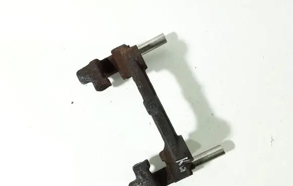 Mazda 3 I Brake caliper pad carrier rear