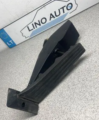 BMW 5 E60 E61 Accelerator throttle pedal 6772645