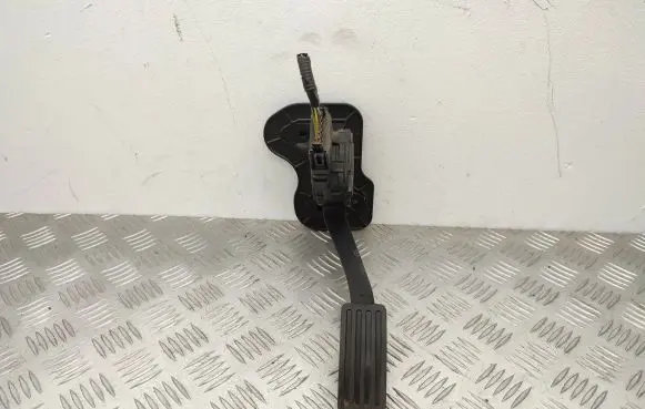 Ford Transit Accelerator throttle pedal 6C119F836CC