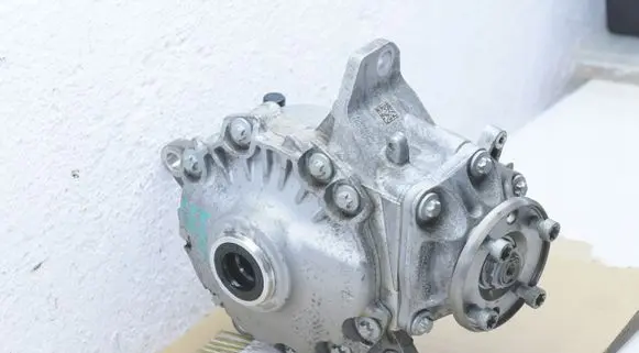 Mercedes-Benz C W205 Front differential A2053350201