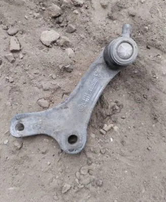 BMW 5 E60 E61 Sway bar bush bracket, front 6758527