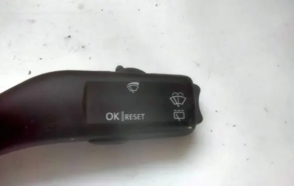 Skoda Octavia Mk2 (1Z) Wiper control stalk 1K0953519A