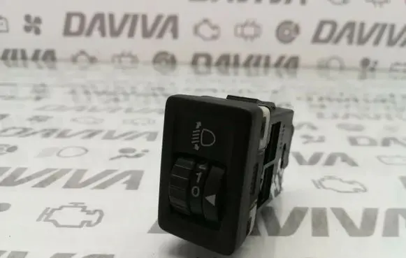 Suzuki SX4 Headlight level height control switch 8618SD