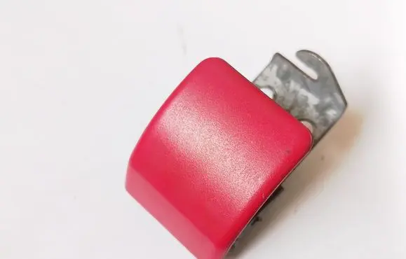 Volvo S40, V40 Engine bonnet (hood) release handle