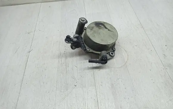 Peugeot 5008 Vacuum pump 9673836180 7021390500 10T2121406