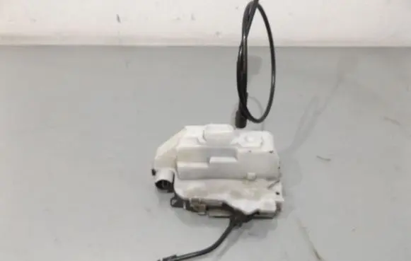 Renault Scenic II - Grand scenic II Front door lock