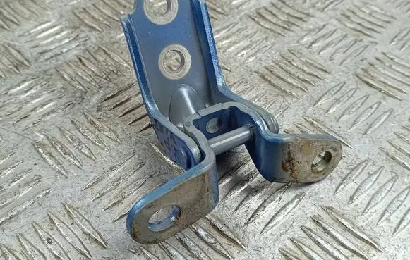 Hyundai Tucson LM Front door upper hinge