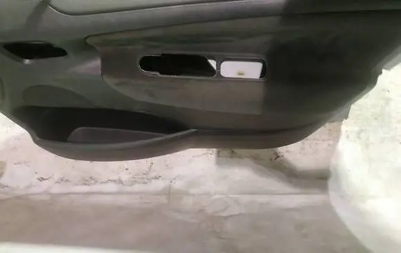 Peugeot 207 Front door card panel trim