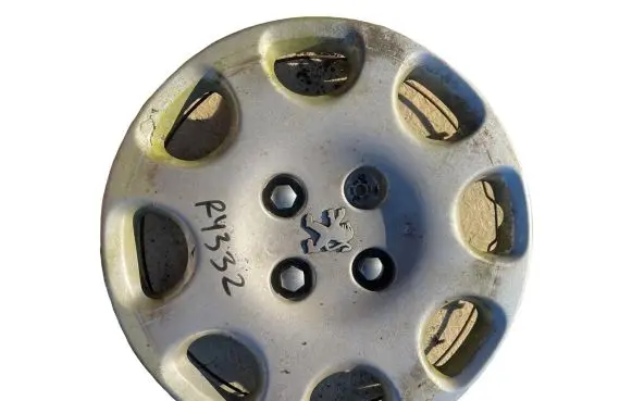 Peugeot 206 R14 wheel hub/cap/trim 9648316280