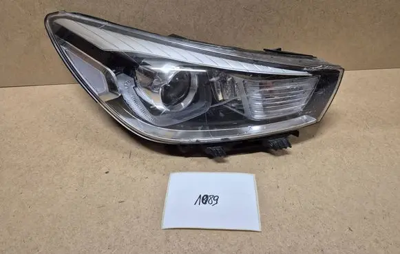 KIA Rio Headlight/headlamp 921021H8