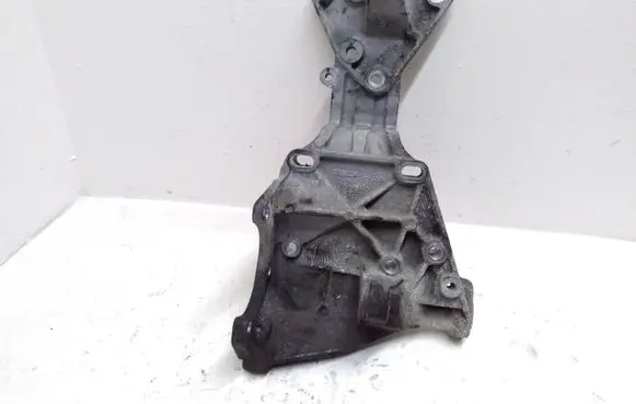 Volvo S80 Generator/alternator bracket 31258329