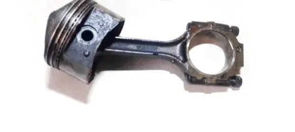 Mitsubishi Pajero Piston with connecting rod