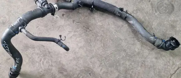 Peugeot 308 Engine coolant pipe/hose